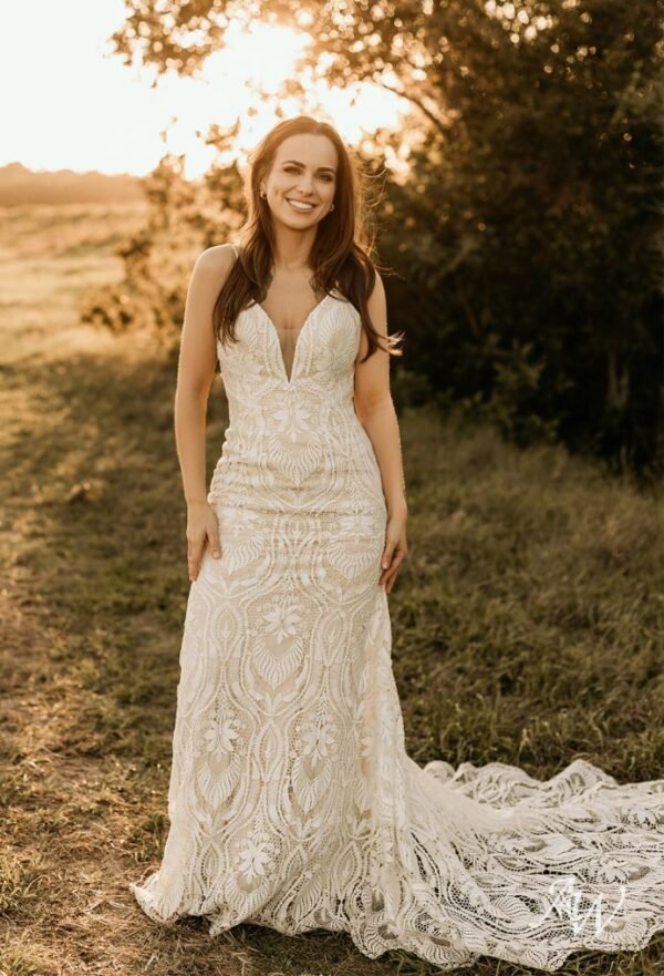 AW Rita Wedding Dress - Image 3