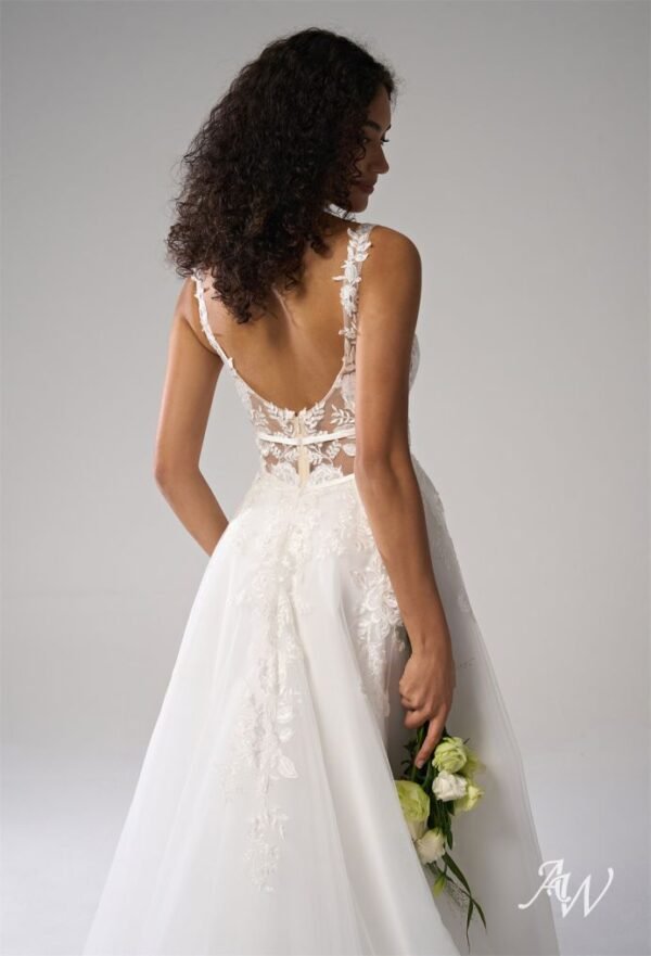 AW Core Wedding Dress - Image 4