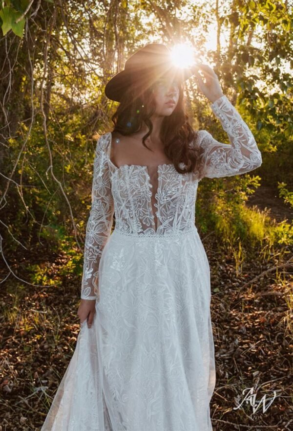 AW Lucine Wedding Dress - Image 4