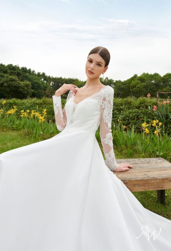 AW Giva Wedding Dress - Image 5