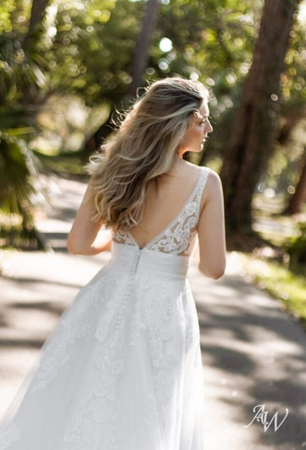 AW Felipa Wedding Dress - Image 3