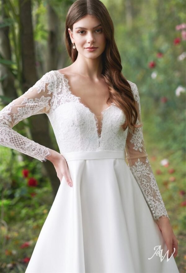 AW Evelina Wedding Dress - Image 4