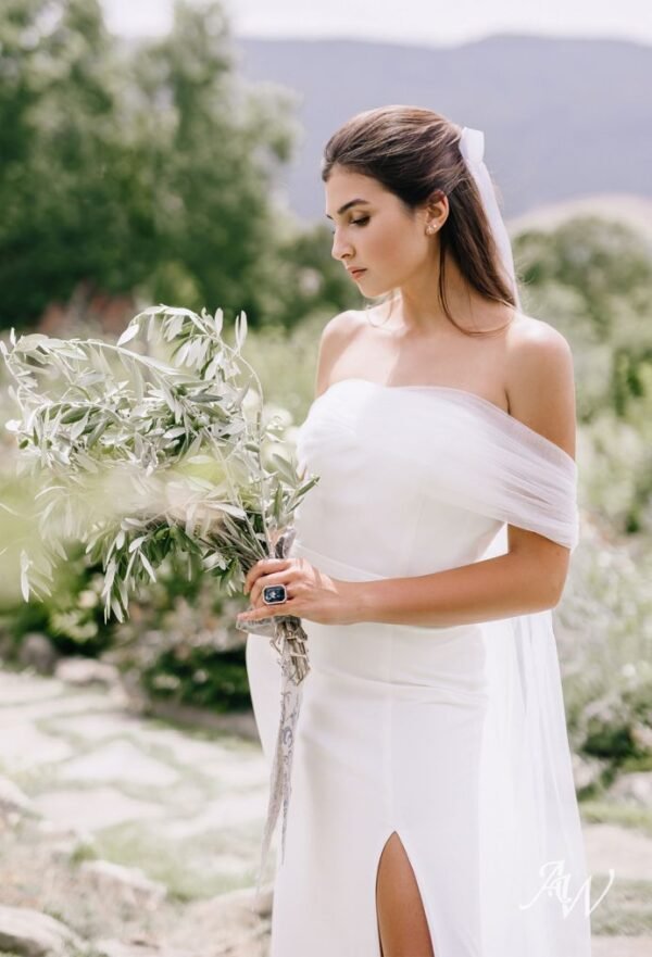 AW Mariah Wedding Dress & Wrap - Image 4