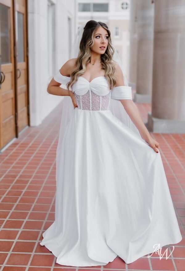 AW Giona Wedding Dress - Image 3