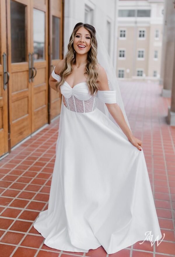 AW Giona Wedding Dress - Image 4