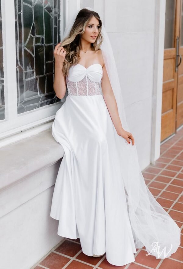 AW Giona Wedding Dress - Image 5