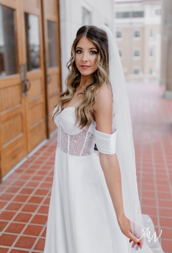 AW Giona Wedding Dress - Image 6