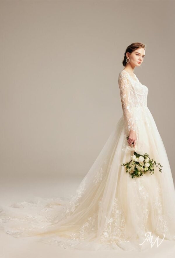 AW Shah Wedding Dress - Image 6