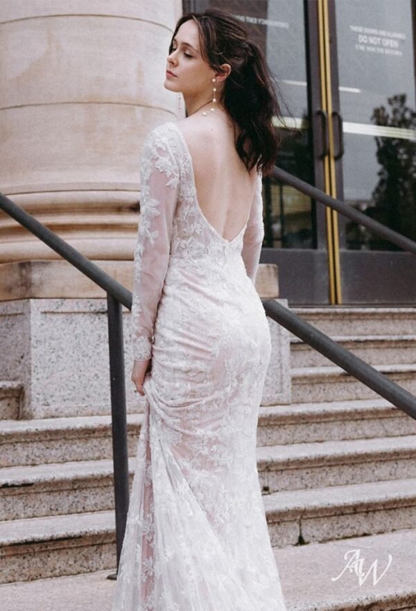 AW Lugal Wedding Dress - Image 6