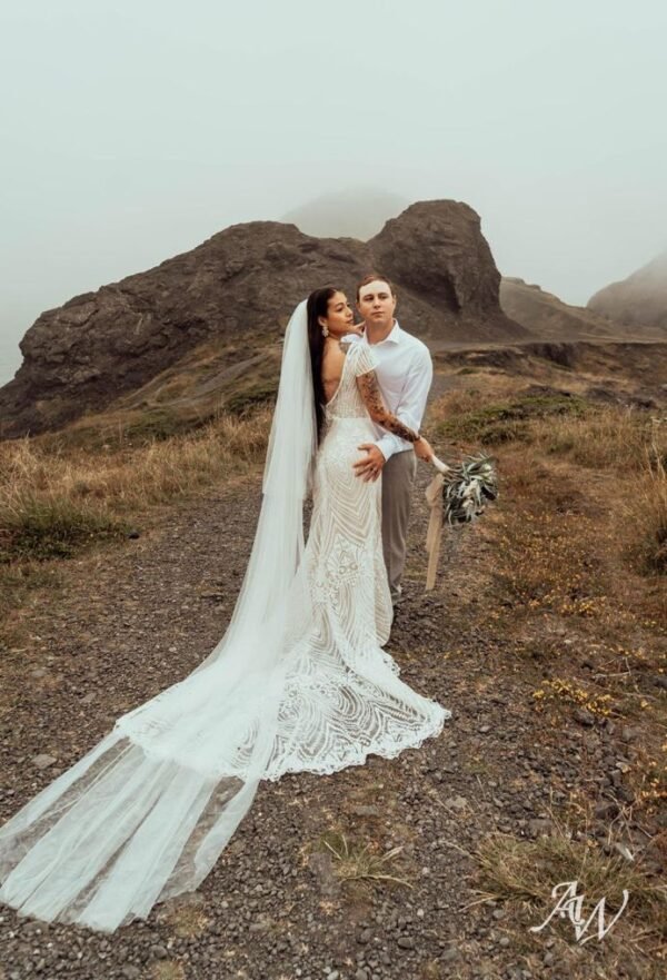 AW Lottie Wedding Dress - Image 7