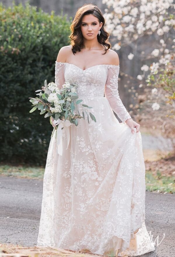 AW Maud Wedding Dress - Image 2