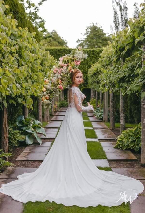 AW Jolie Wedding Dress - Image 2