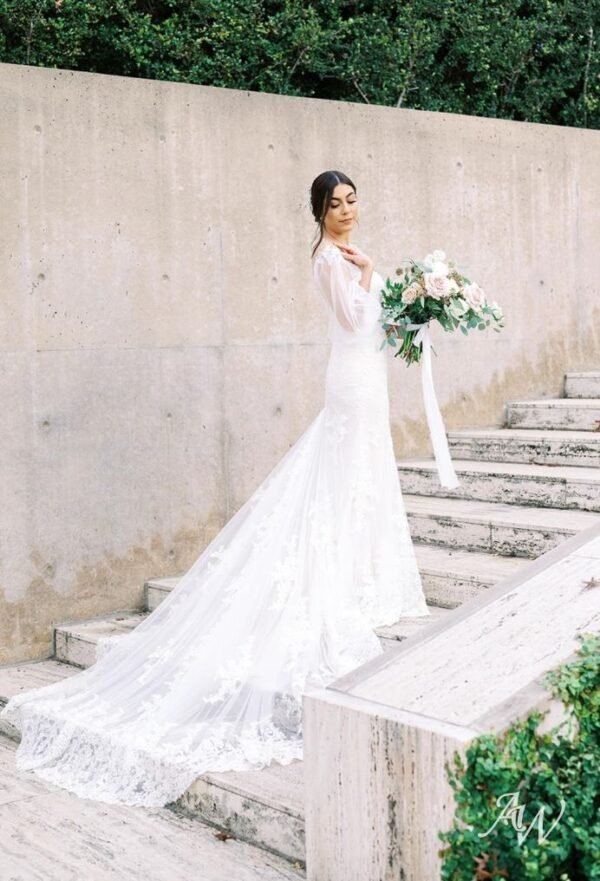 AW Giana Wedding Dress - Image 5